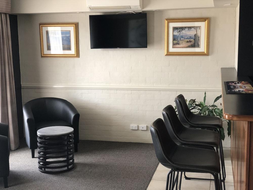Best Western Coachman'S Inn Motel 배서스트 외부 사진
