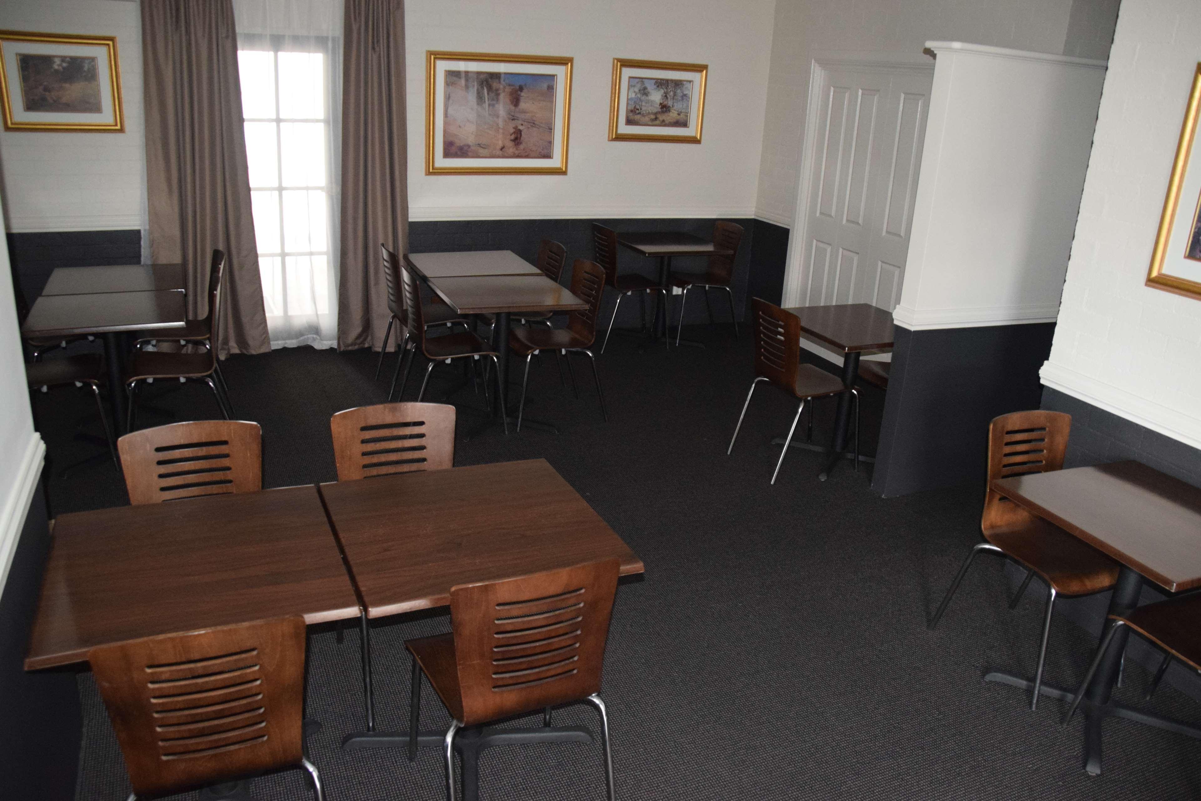 Best Western Coachman'S Inn Motel 배서스트 외부 사진